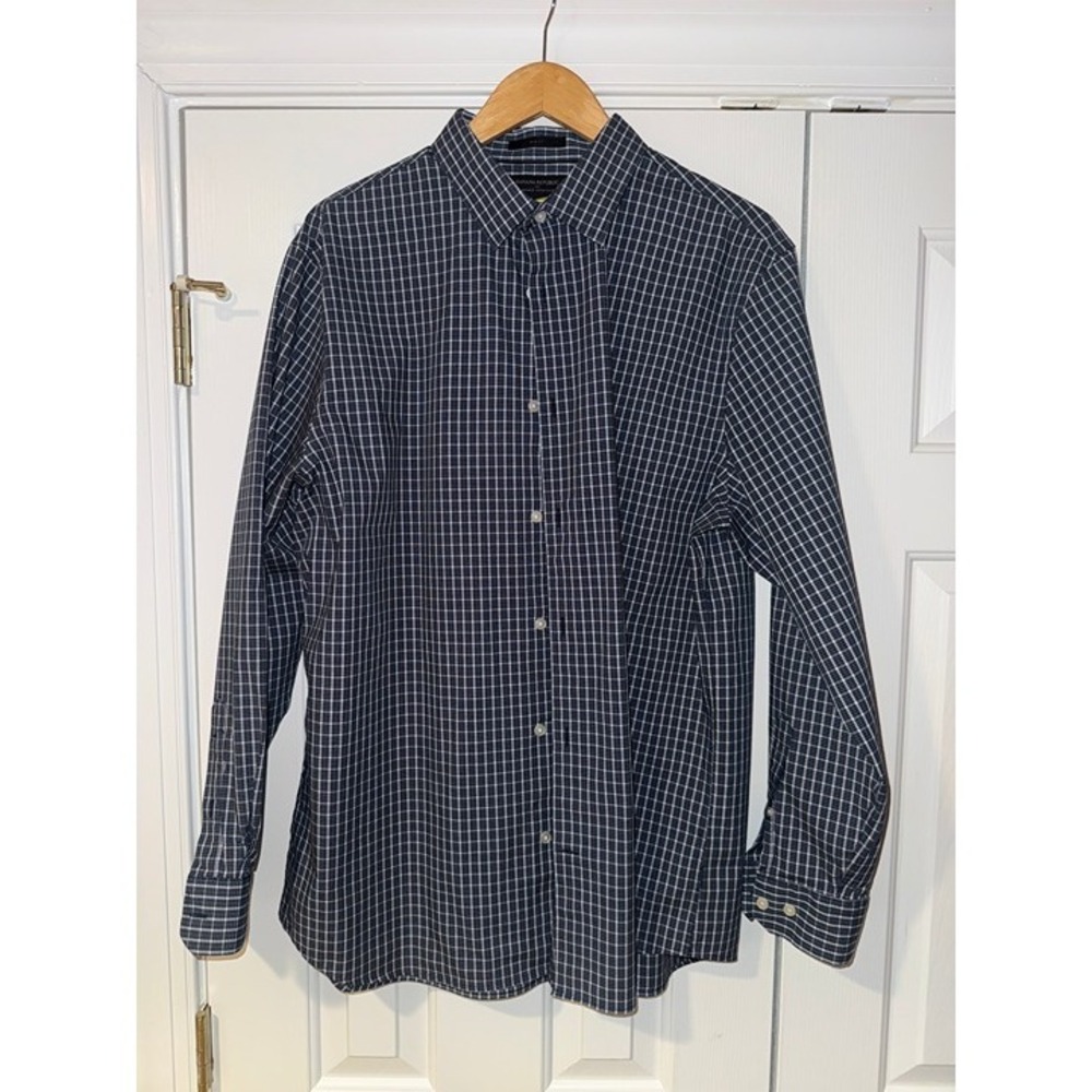 Blue/White Plaid BANANA REPUBLIC Button Up Long Sleeved Shirt Size XL